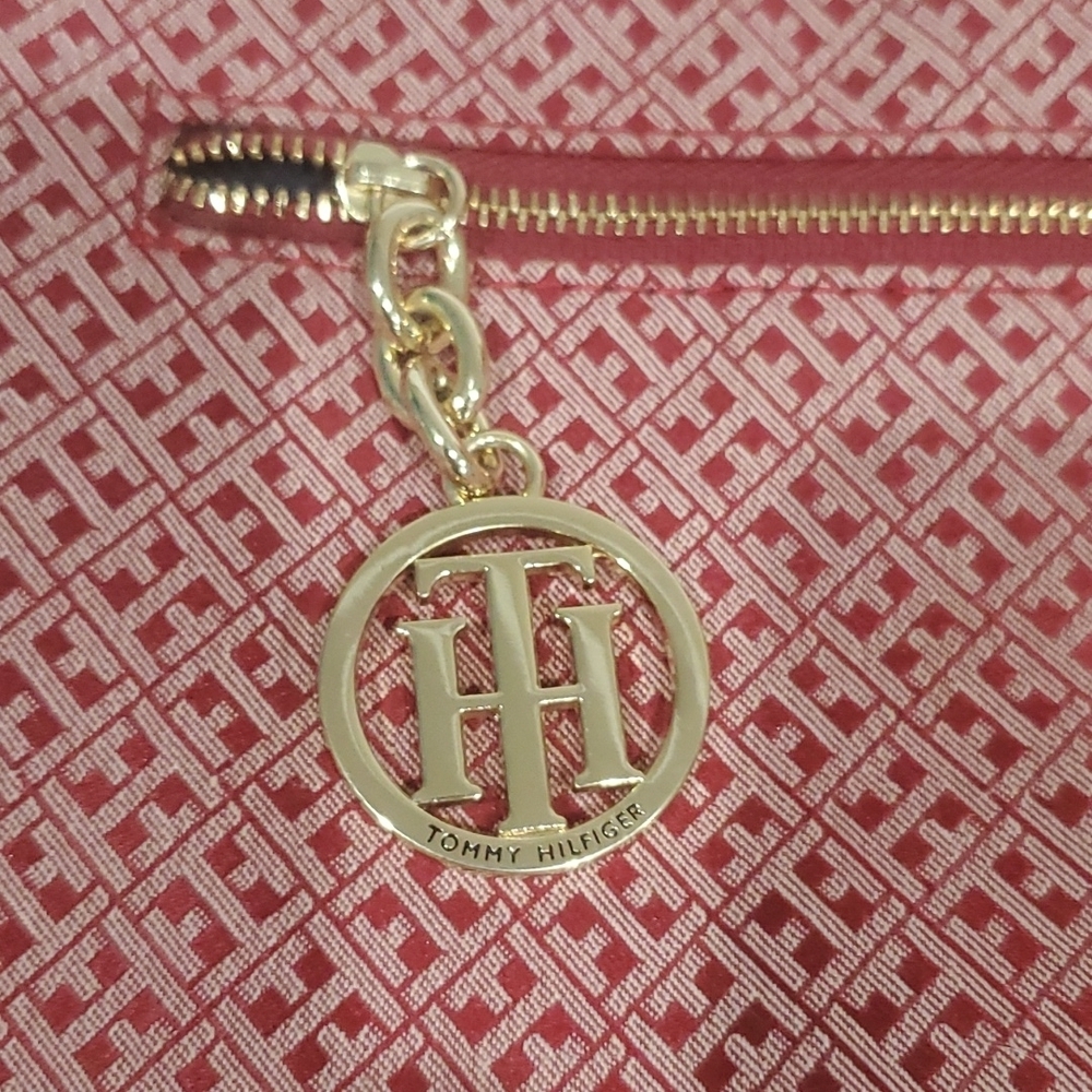 TOMMY HILFIGER PURSE - Picture 5 of 7